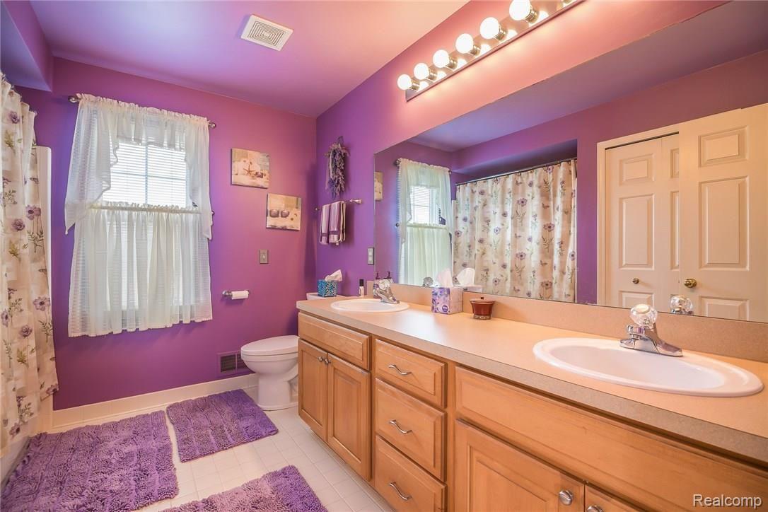 2516 Florence Drive Rochester, MI 48309 - Photo 34 of 46 034-3867406-medium.jpg