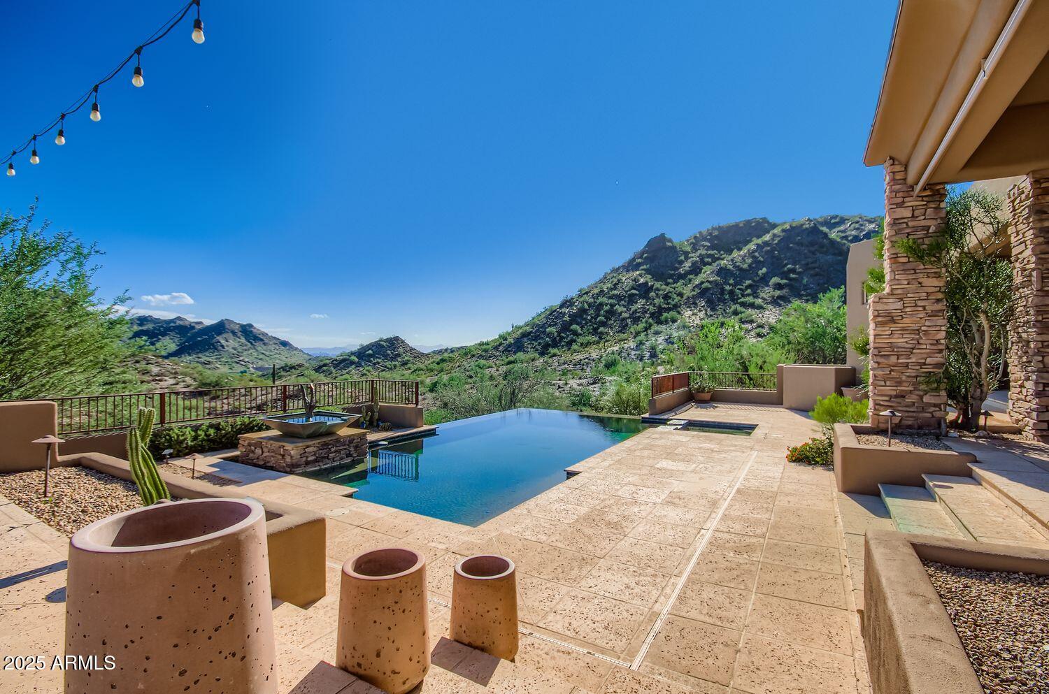 9247 North 24th Way Phoenix, AZ 85028 - Photo 2 of 99 9247 n 24th way - Web Quality - 034 - 47