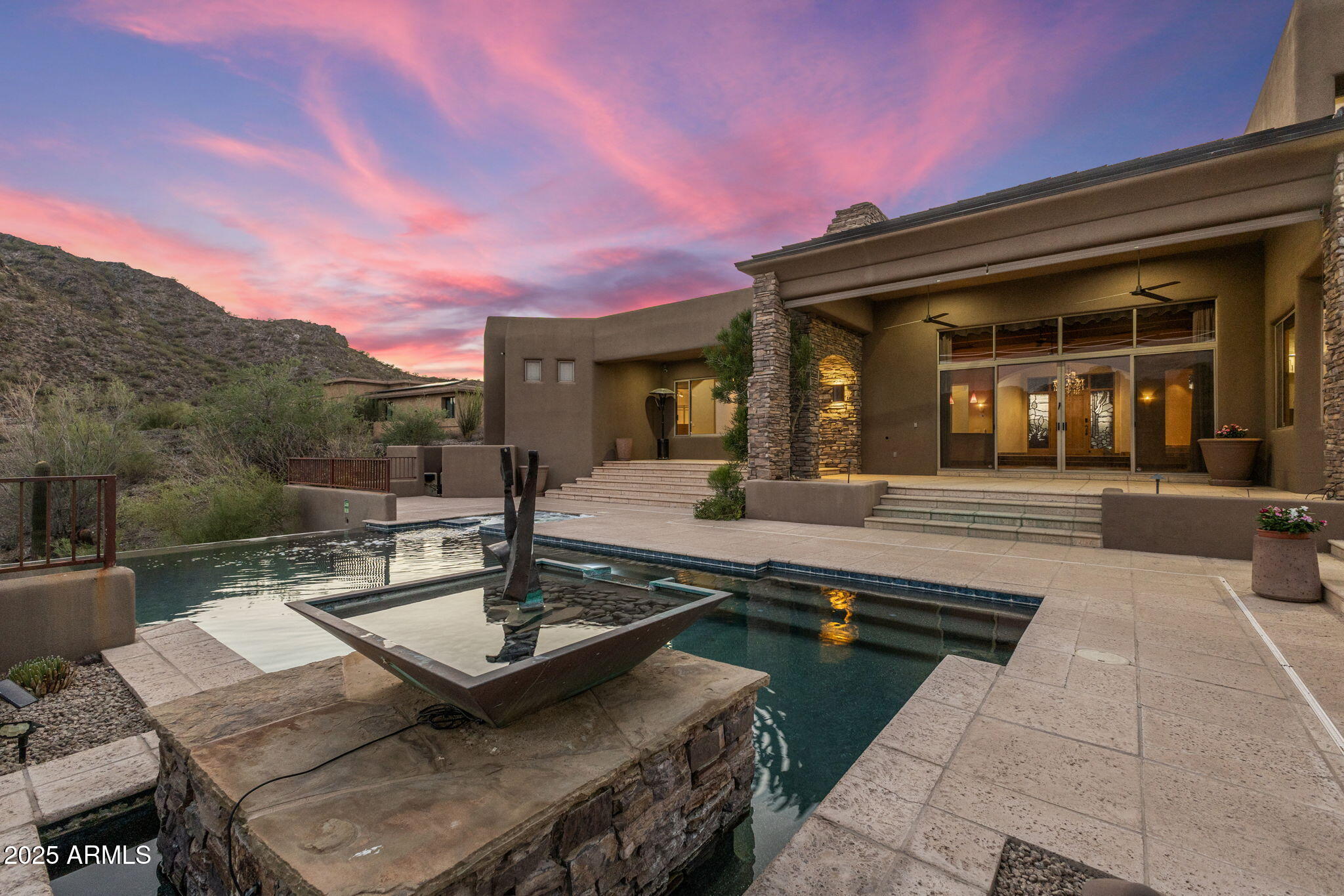 9247 North 24th Way Phoenix, AZ 85028 - Photo 5 of 99 9-web-or-mls-IMG_2573