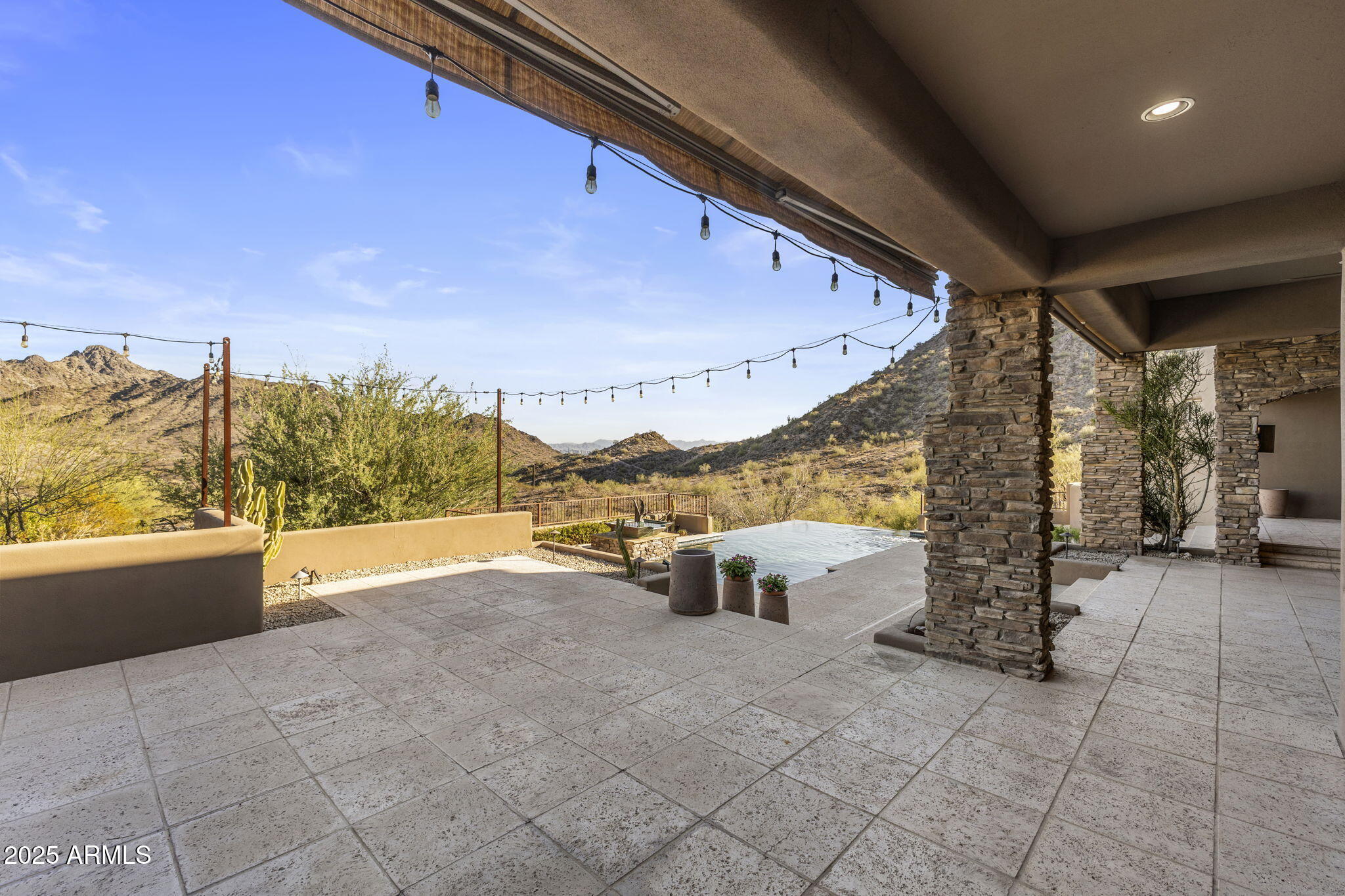 9247 North 24th Way Phoenix, AZ 85028 - Photo 56 of 99 25-web-or-mls-IMG_2032