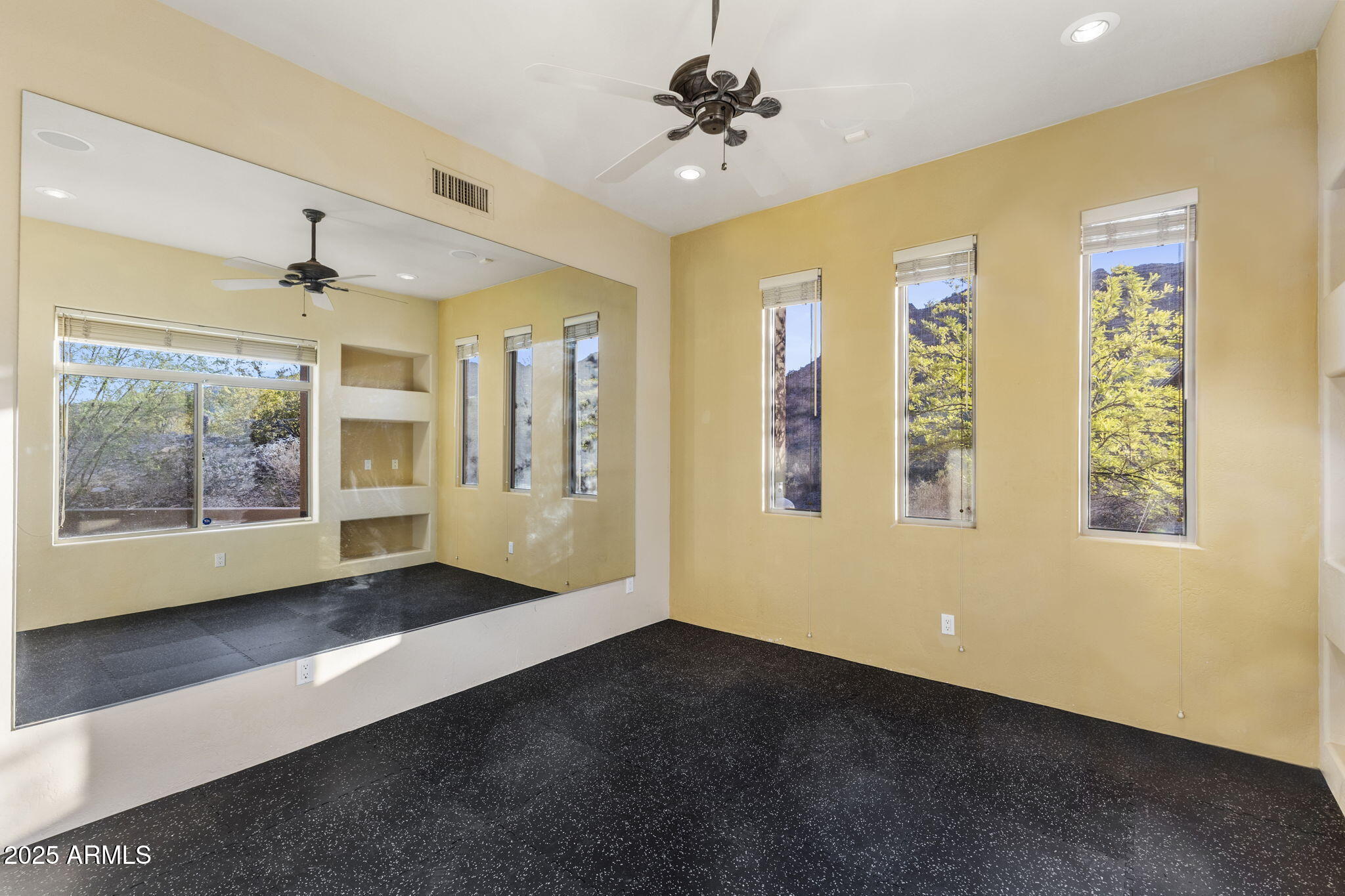 9247 North 24th Way Phoenix, AZ 85028 - Photo 67 of 99 49-web-or-mls-IMG_2282