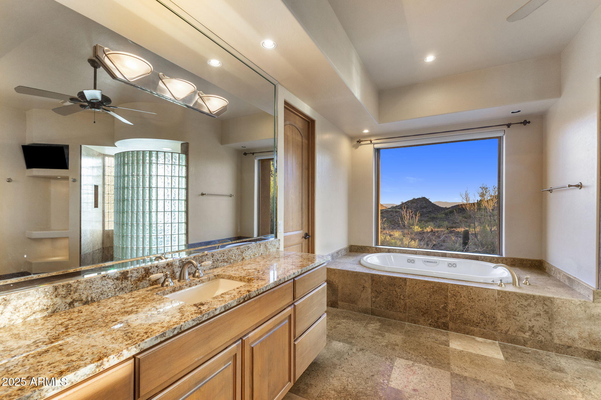 9247 North 24th Way Phoenix, AZ 85028 - Photo 69 of 99 54-web-or-mls-IMG_2337 copy