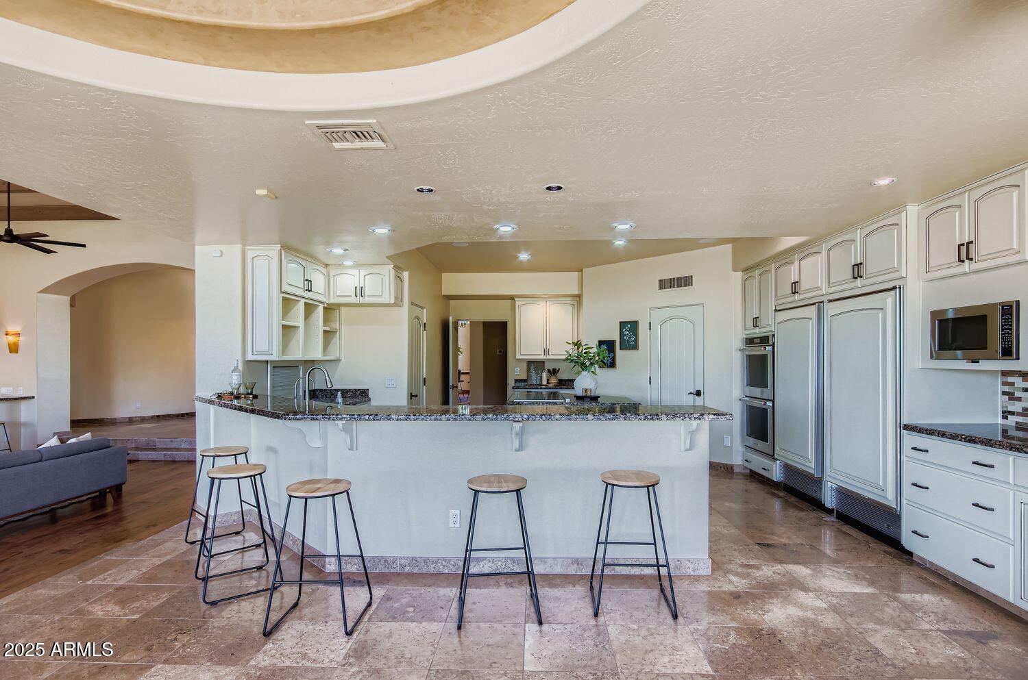 9247 North 24th Way Phoenix, AZ 85028 - Photo 94 of 99 9247 n 24th way - Web Quality - 010 - 13