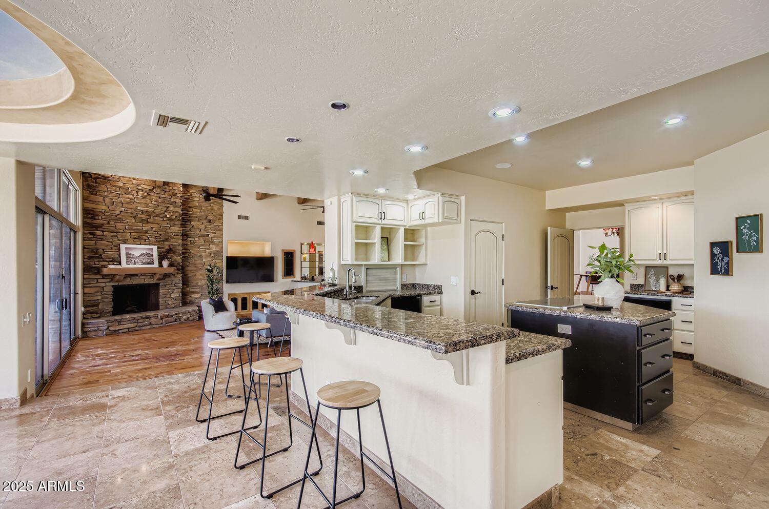 9247 North 24th Way Phoenix, AZ 85028 - Photo 95 of 99 9247 n 24th way - Web Quality - 011 - 17