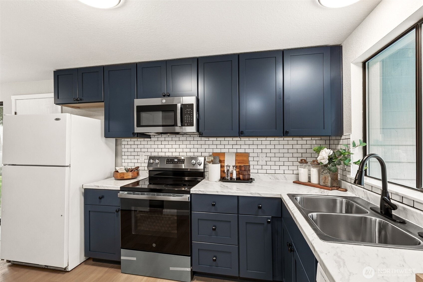 16501 30th Drive Southeast Bothell, WA 98012 - Photo 7 of 23