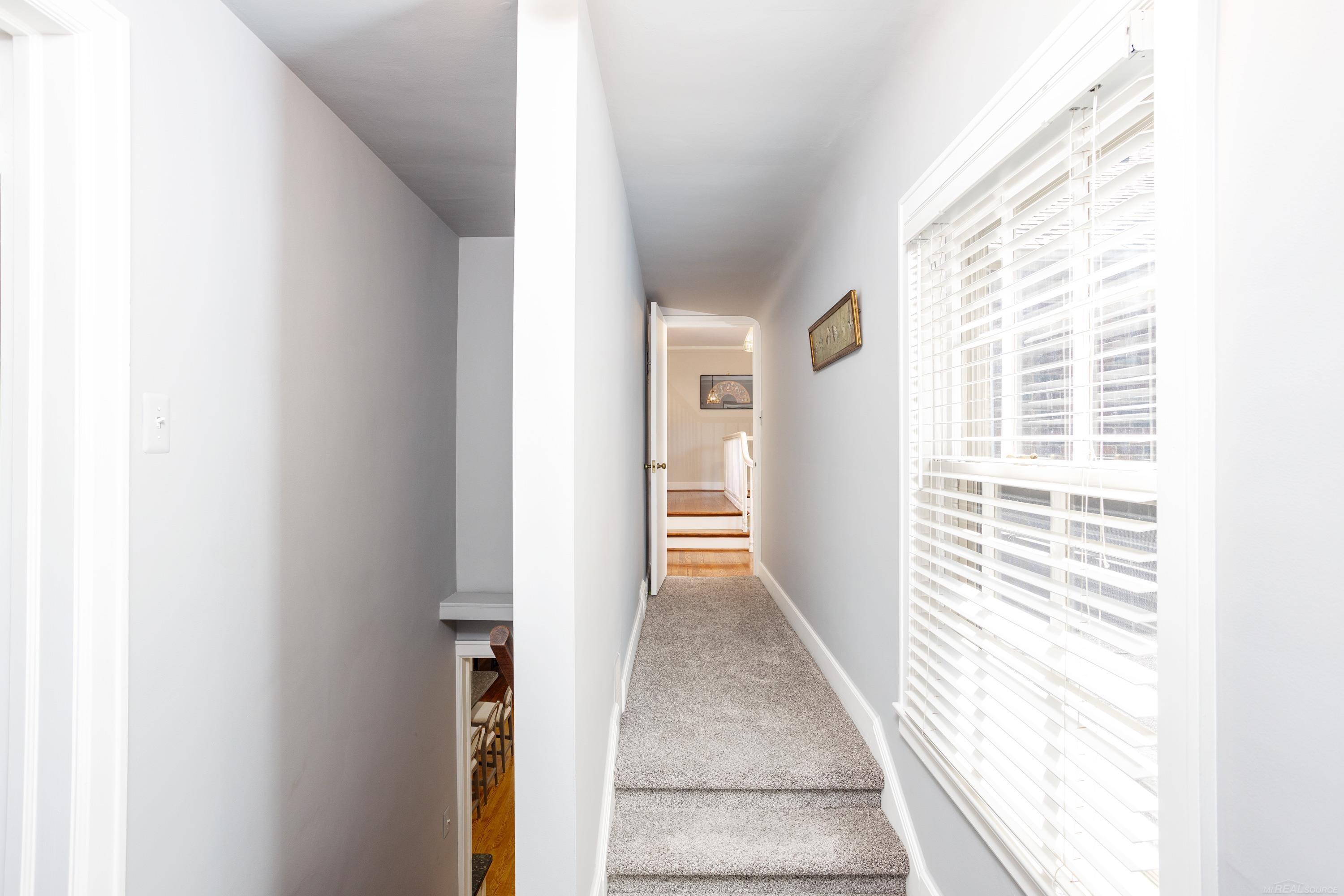 1115 Whittier Road Grosse Pointe, MI 48230 - Photo 38 of 68 50086408-37.JPG