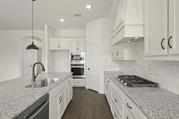 $429,999 | 224 Pine Leaf Trail, Waxahachie, TX 75165