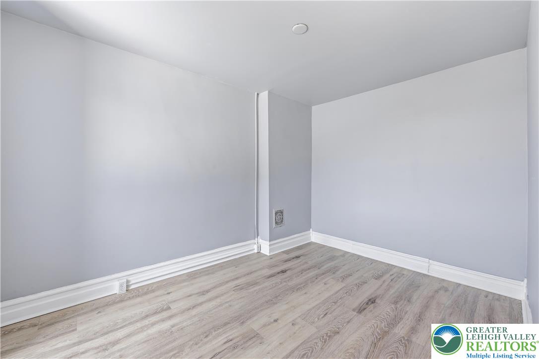 306 Ridge Avenue Allentown, PA 18102 - Photo 21 of 26