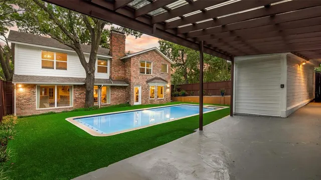 an aerial view of multiple house