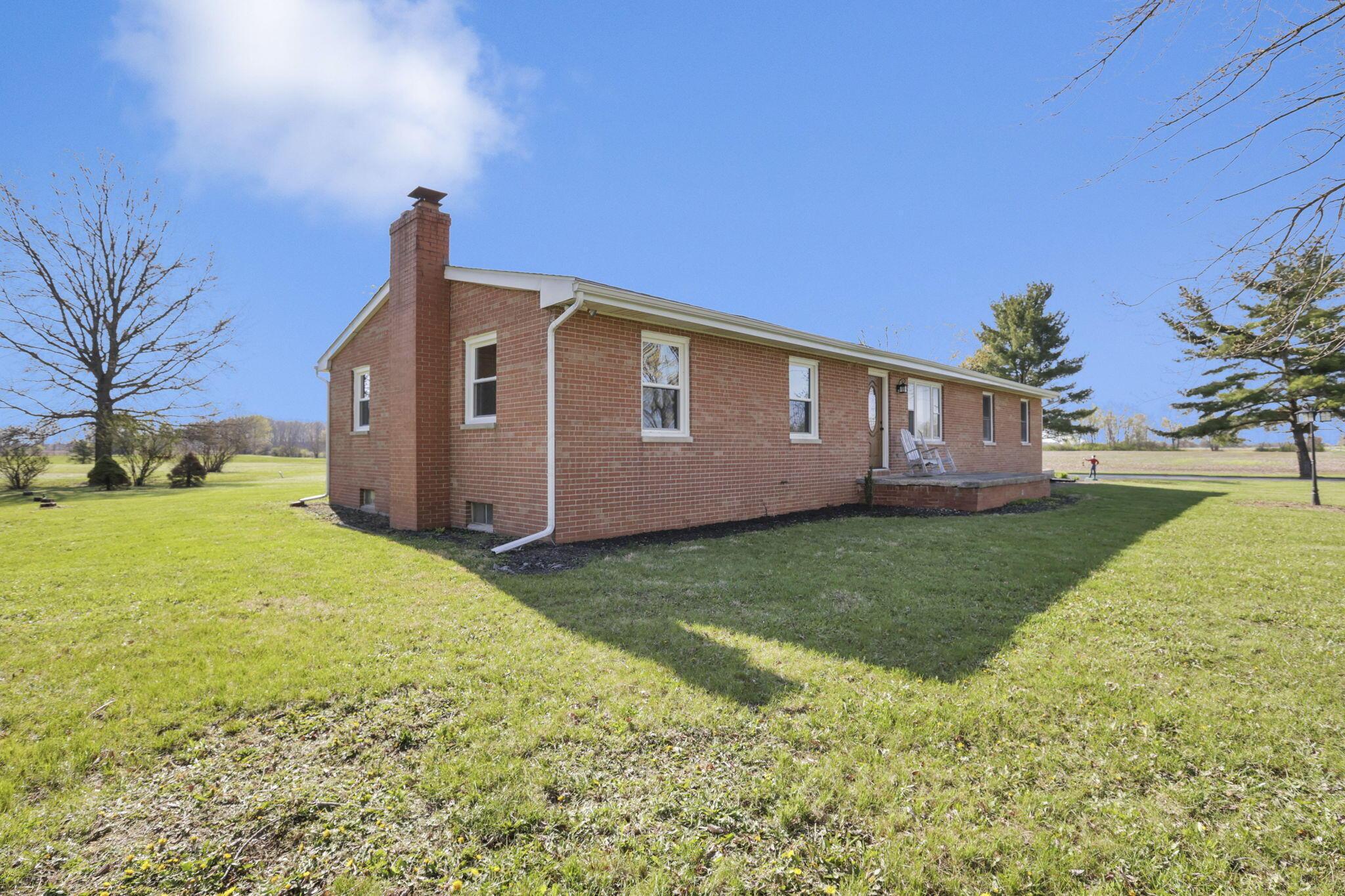 7974 Braun Road Groveport, OH 43125 - Photo 3 of 29 Brick exterior with white window trim