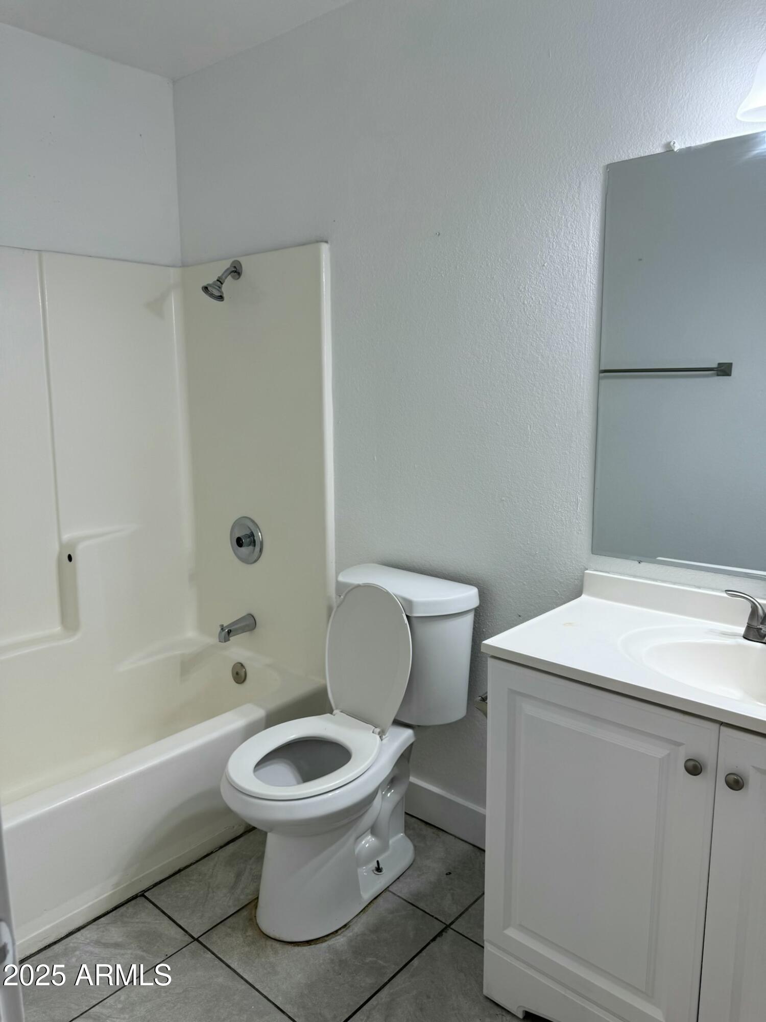 18202 Cave Creek Road, Unit 249 Phoenix, AZ 85032 - Photo 8 of 13 Bathroom