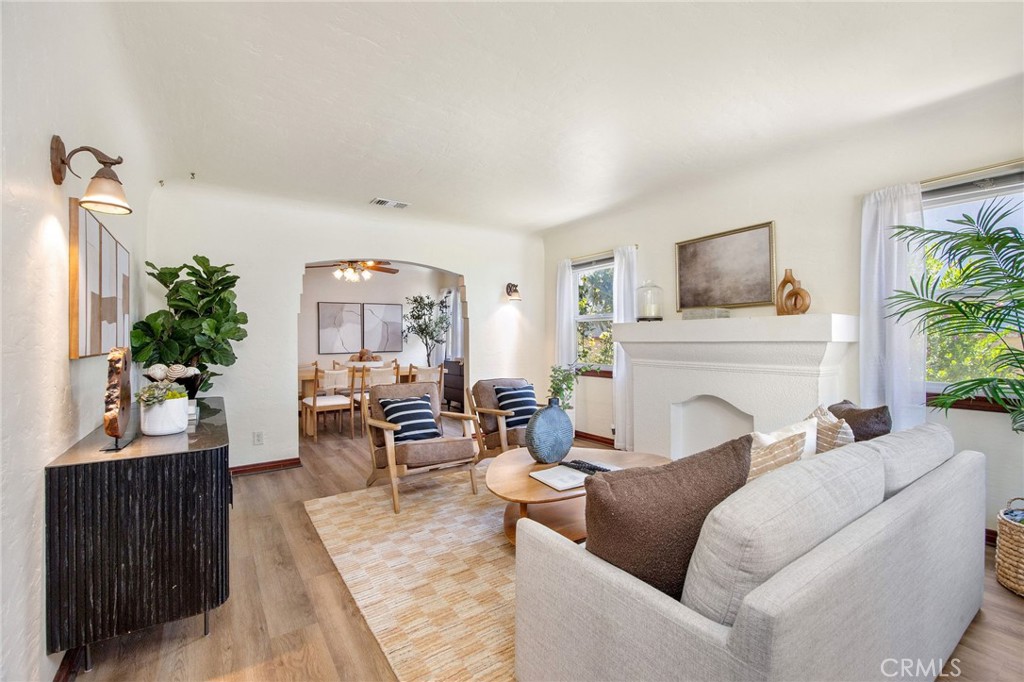5555 Riviera Walk Long Beach, CA 90803 - Photo 3 of 30