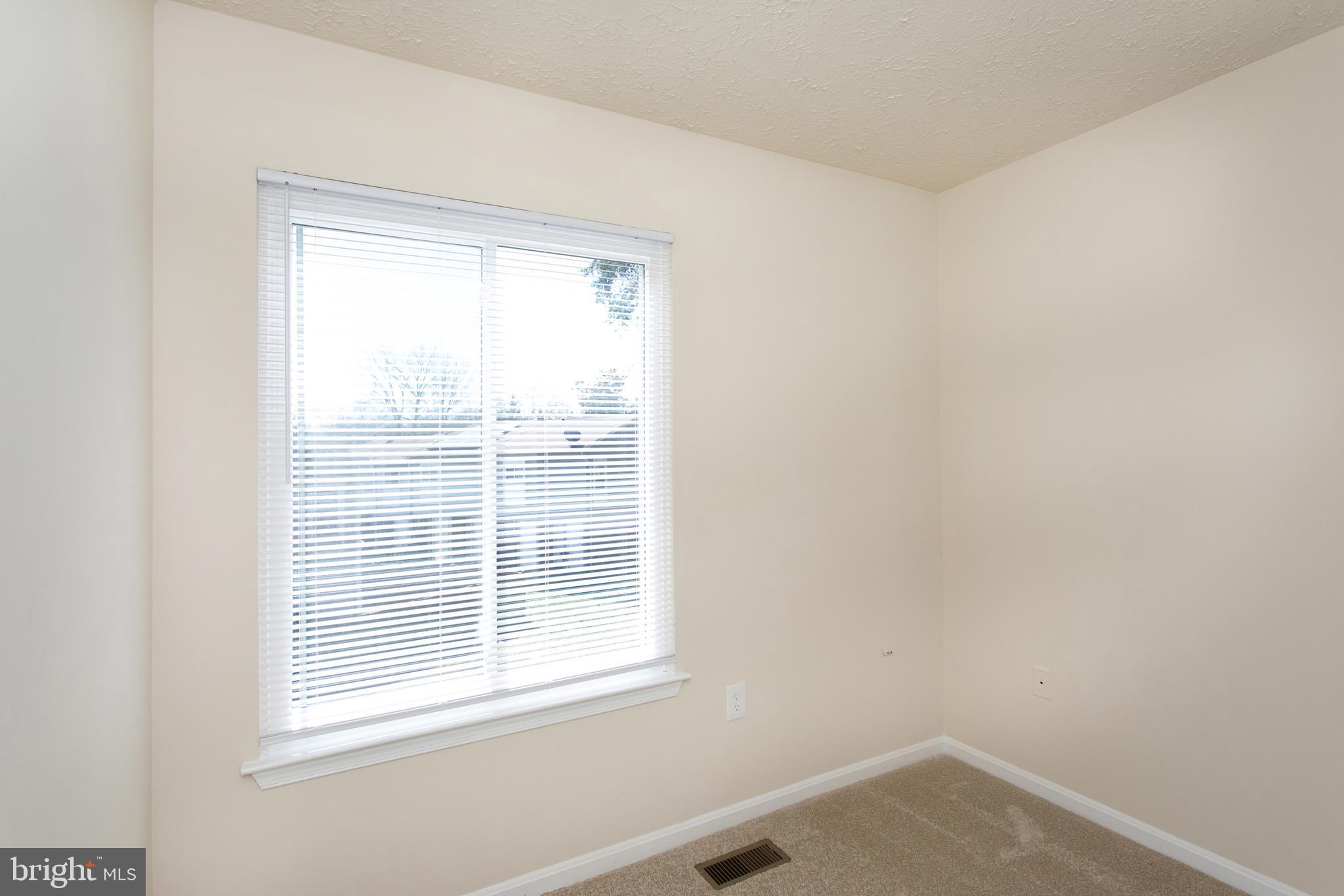 3147 Heath Cote Road Waldorf, MD 20602 - Photo 29 of 33 a small space with a window