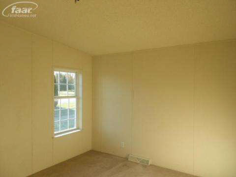 8490 Farrand Road Montrose, MI 48457 - Photo 10 of 17 20145091-9.JPG