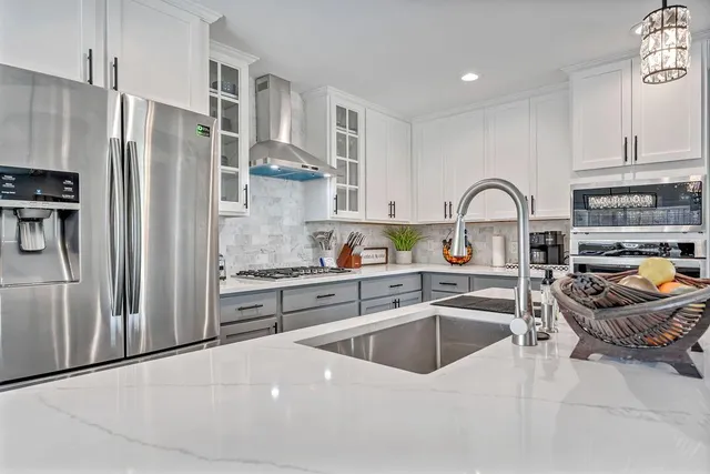 $3,995 | 3151 Kinkaid Drive, Dallas, TX 75220