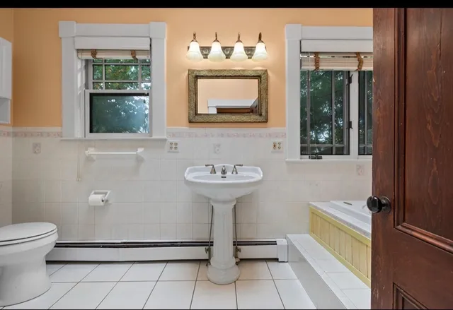 $3,000 | 118 Elm Street, Unit 1, Marlborough, MA 01752