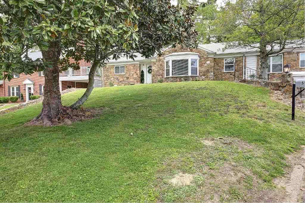 518 Ridgewood Road Huntington, WV 25701 - Photo 8 of 32 Gallery Image 8