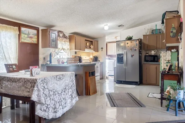 $305,000 | 3230 Southwest 189th Avenue, Dunnellon, FL 34432