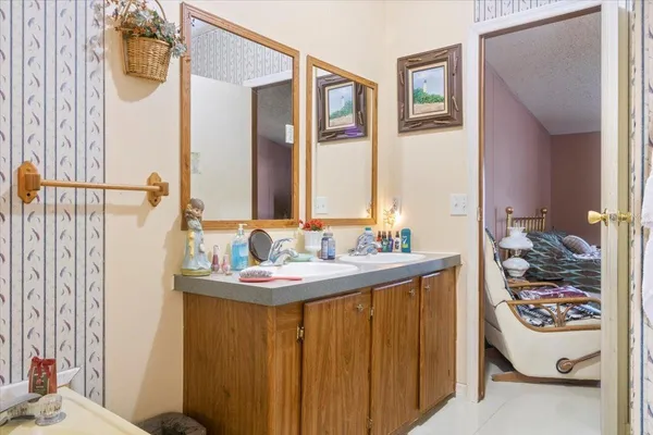 $305,000 | 3230 Southwest 189th Avenue, Dunnellon, FL 34432