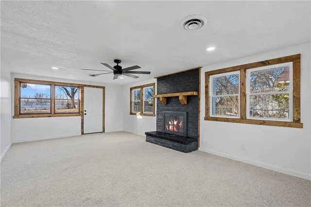 $215,000 | 2018 James Downey Road, Independence, MO 64057