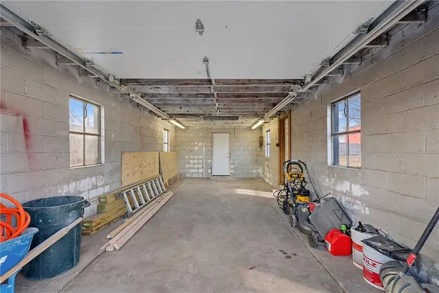 $215,000 | 2018 James Downey Road, Independence, MO 64057