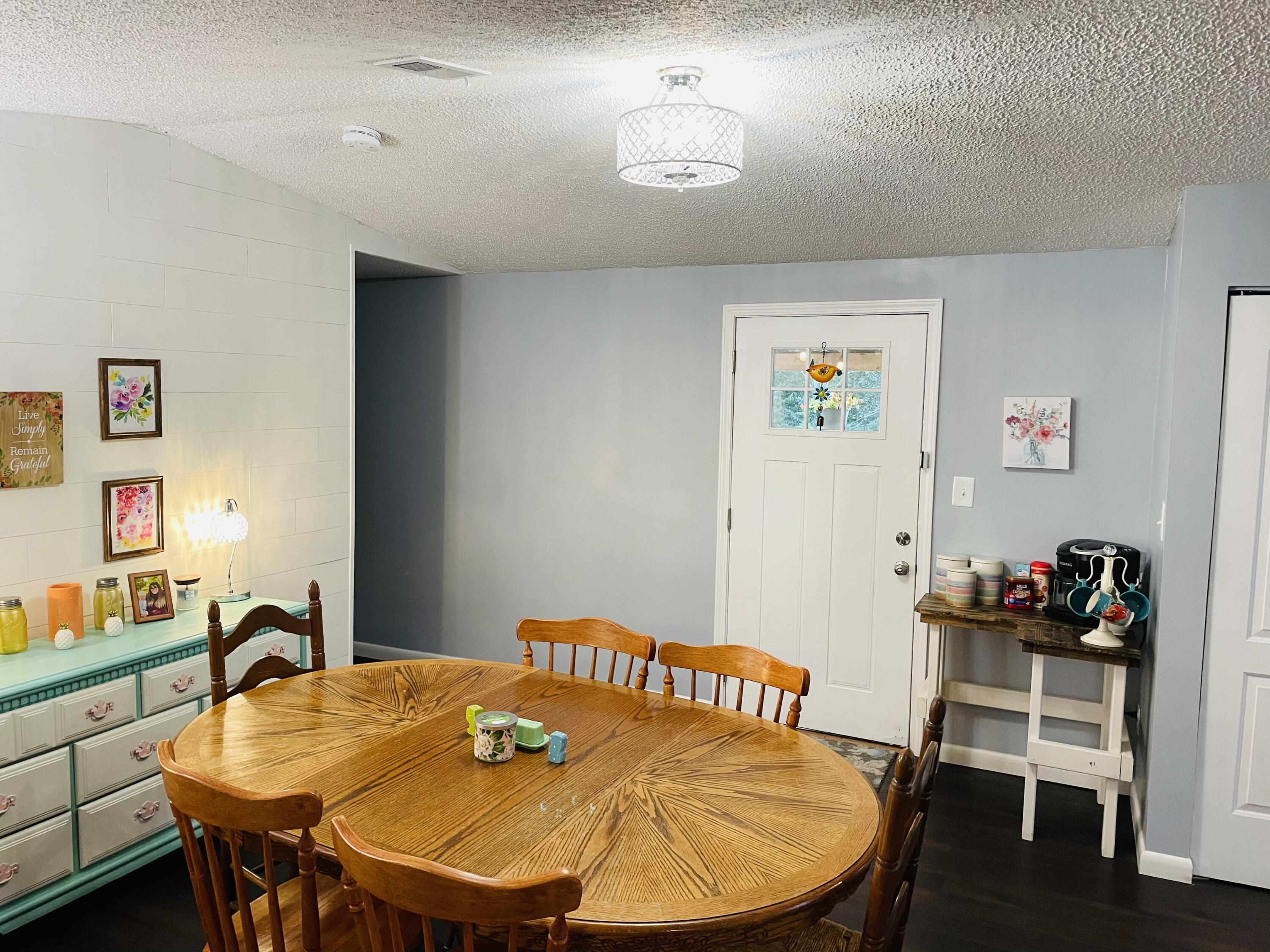 245 Eddie Ridge Road Clay City, KY 40312 - Photo 16 of 46 Eat in kitchen area