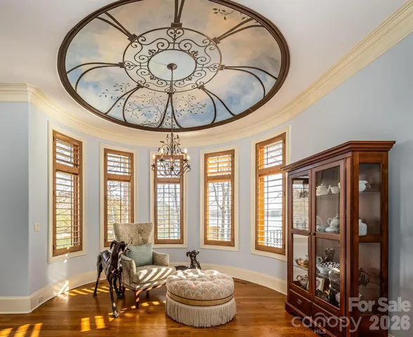 a view of a livingroom with furniture window and entryway