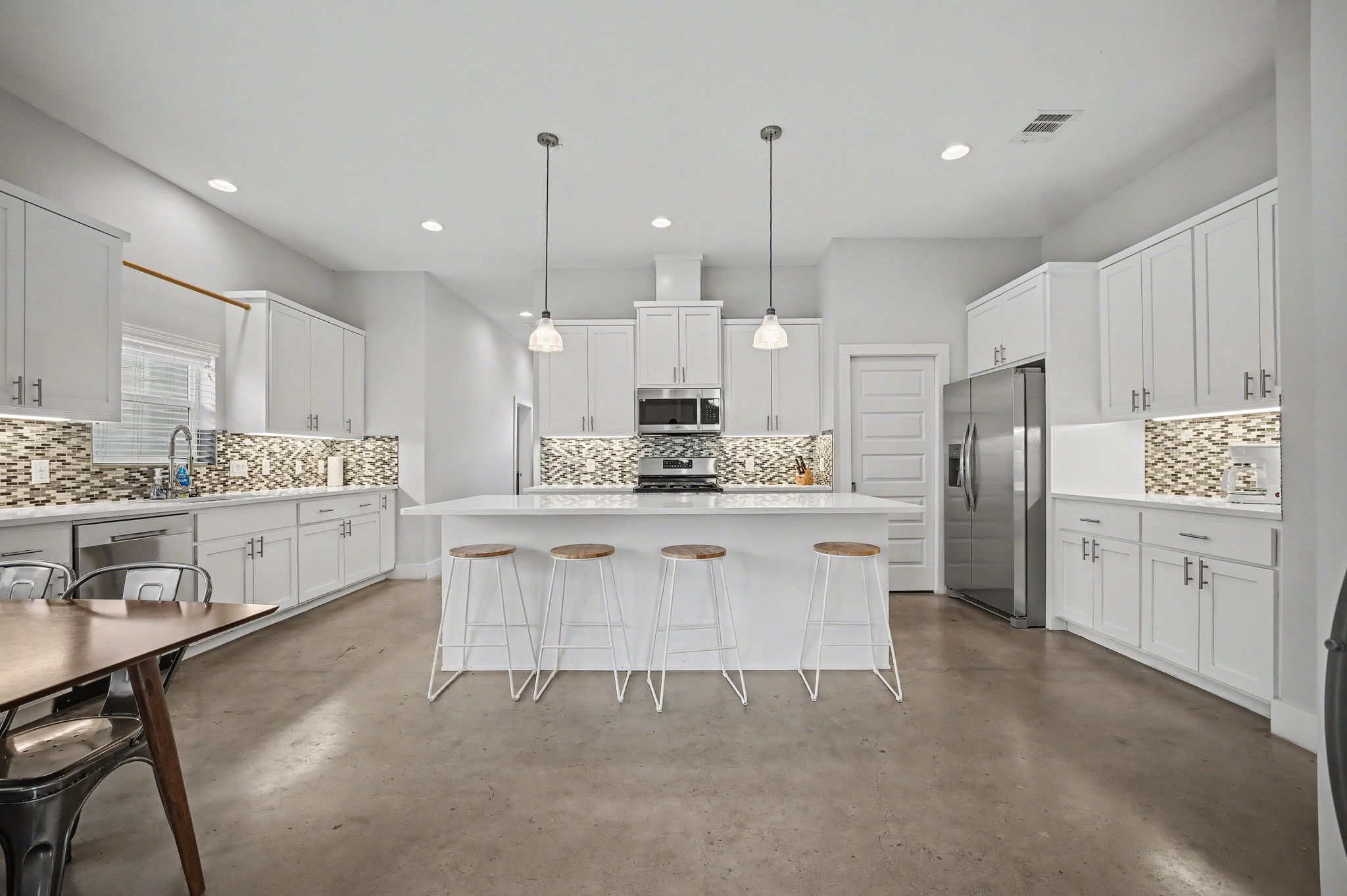 6700 Canal Street Austin, TX 78741 - Photo 2 of 19