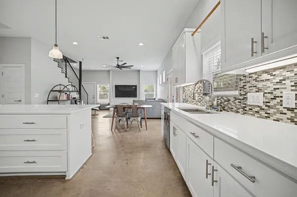 $3,295 | 6700 Canal Street, Austin, TX 78741