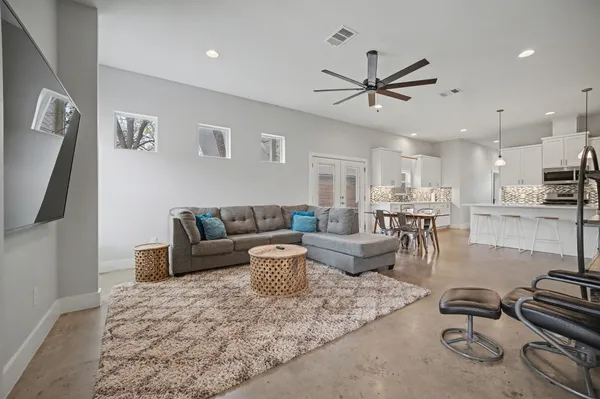$3,295 | 6700 Canal Street, Austin, TX 78741