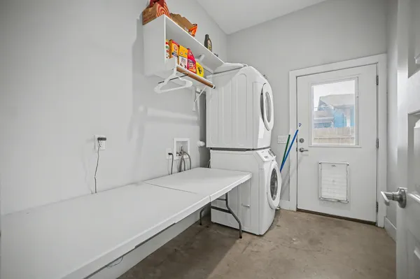 $3,295 | 6700 Canal Street, Austin, TX 78741