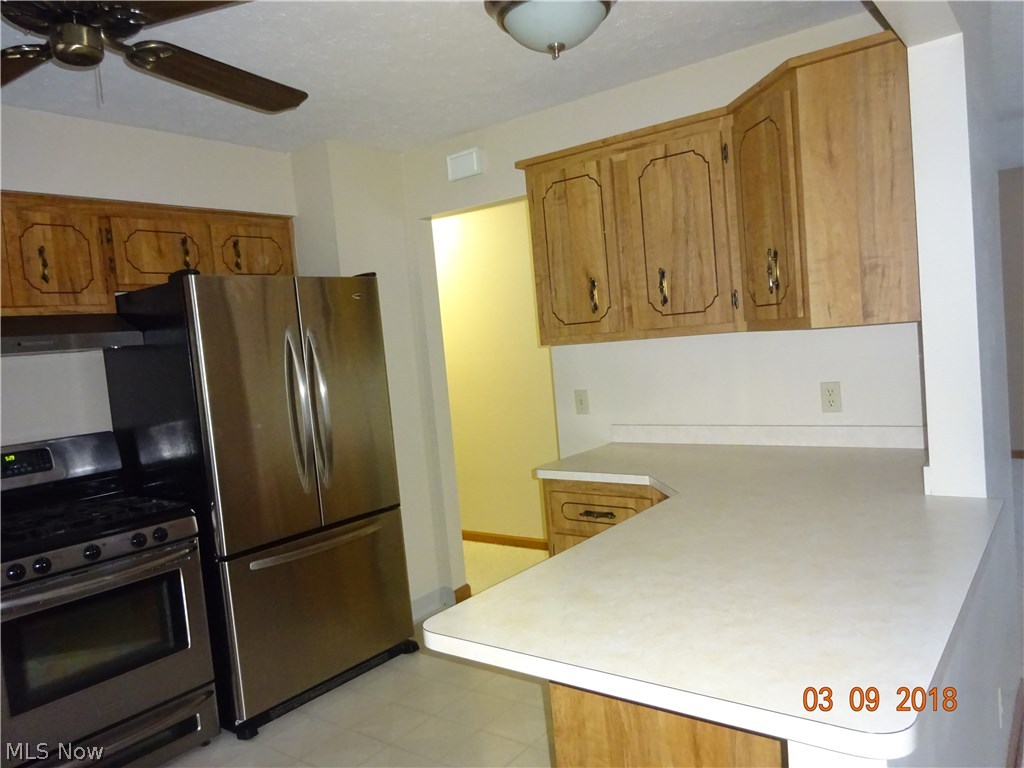 351 Orchardview Road Independence, OH 44131 - Photo 3 of 30 Kitchen-newer appliances stay with the house