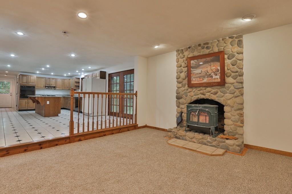 173 Georgetown Road Boxford, MA 01921 - Photo 15 of 24