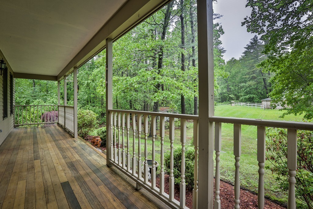 173 Georgetown Road Boxford, MA 01921 - Photo 2 of 24