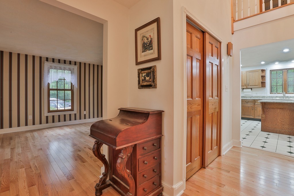 173 Georgetown Road Boxford, MA 01921 - Photo 7 of 24