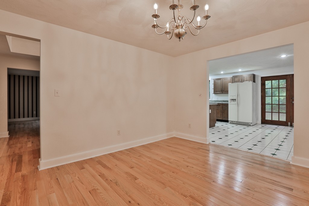 173 Georgetown Road Boxford, MA 01921 - Photo 9 of 24