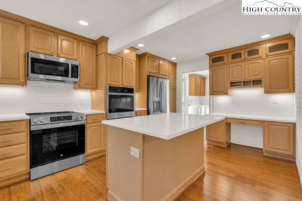 711 Possum Hollow Road Blowing Rock, NC 28605 - Photo 8 of 39