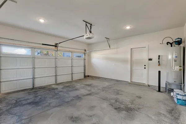 a view of a garage