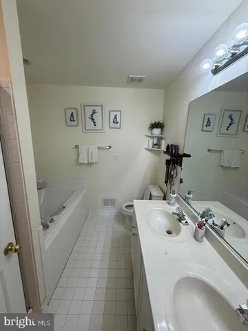 $539,900 | 6511 Rosalie Lane, Riverdale, MD 20737