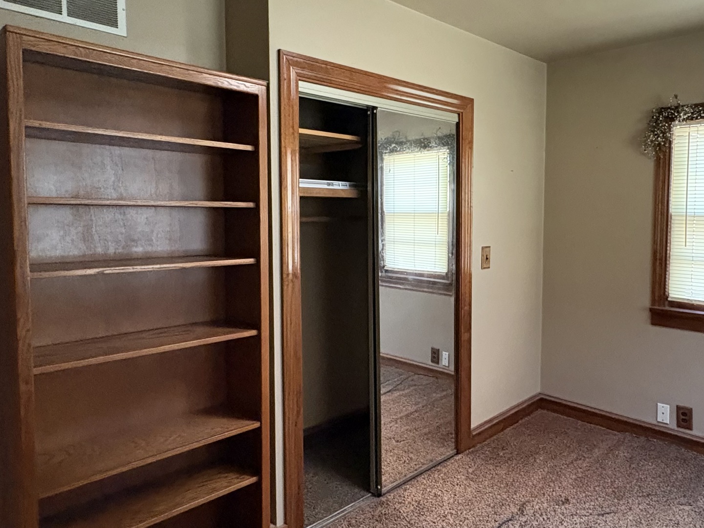 816 North 11th Street Rochelle, IL 61068 - Photo 11 of 21