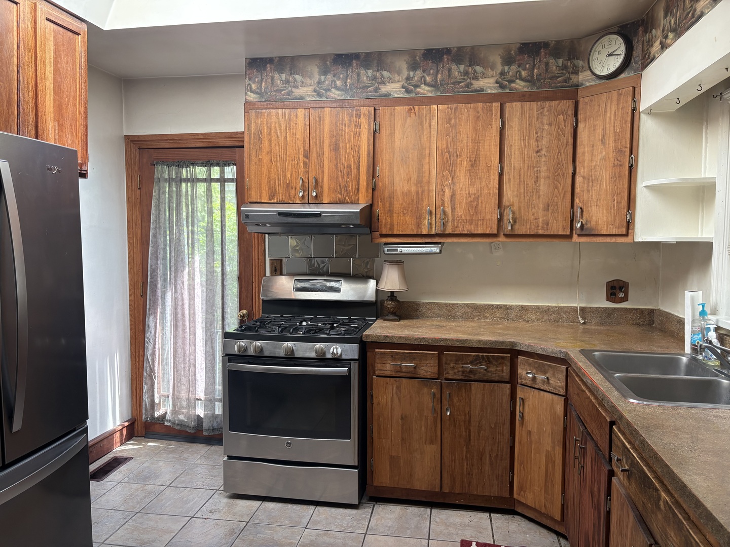 816 North 11th Street Rochelle, IL 61068 - Photo 2 of 21