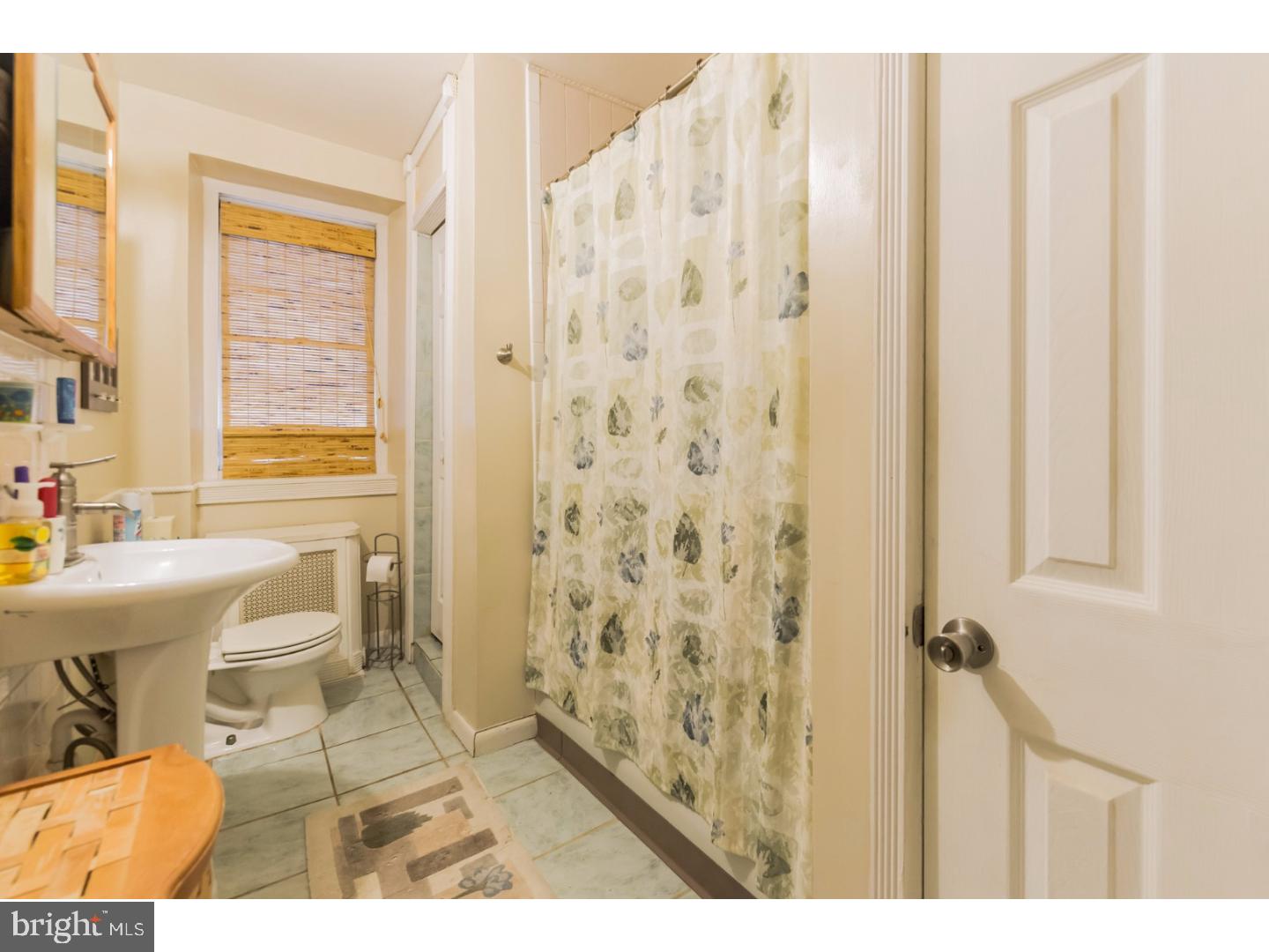 1011 Marlyn Road Philadelphia, PA 19151 - Photo 19 of 21 Bathroom