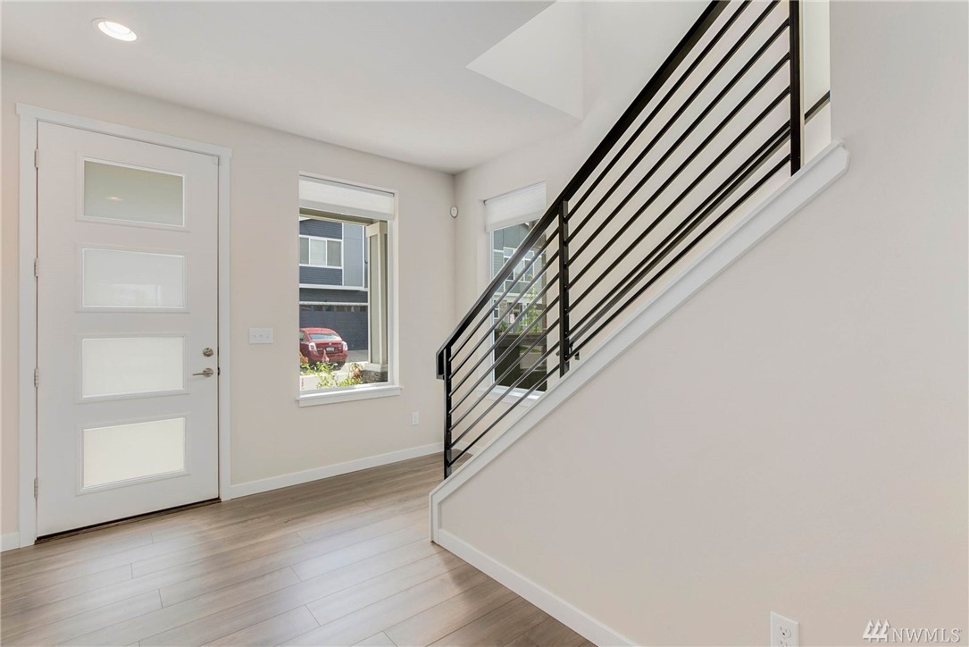 3811 192nd Place Southeast Bothell, WA 98012 - Photo 3 of 25 Gallery Image 3