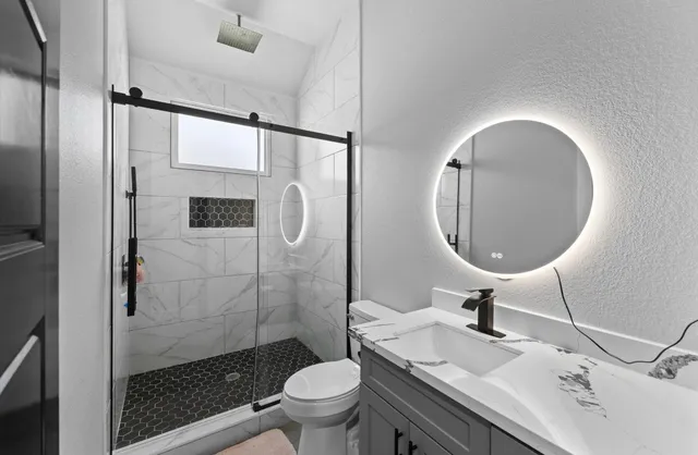 $575,000 | 8105 Jet Pilot Street, Houston, TX 77075