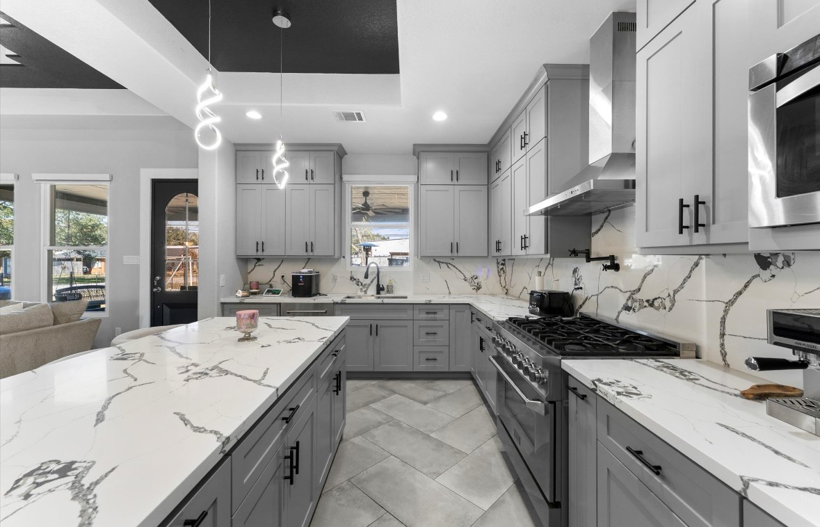 8105 Jet Pilot Street Houston, TX 77075 - Photo 8 of 20