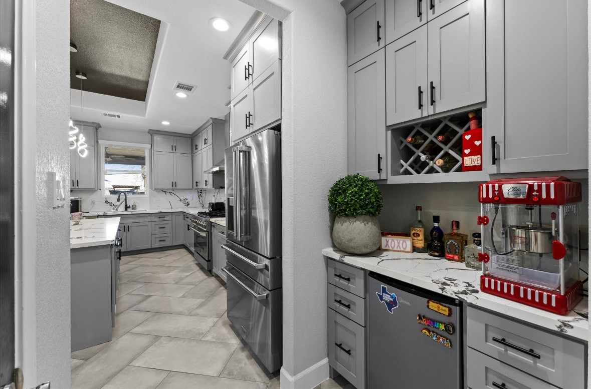 8105 Jet Pilot Street Houston, TX 77075 - Photo 9 of 20