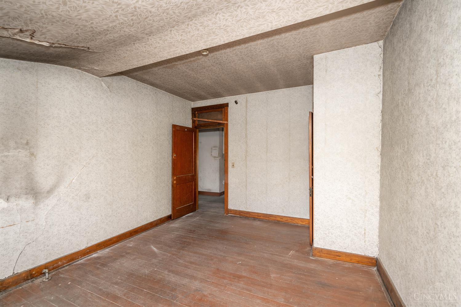 3896 Reading Road, Unit O Cincinnati, OH 45229 - Photo 36 of 62 Gallery Image 36