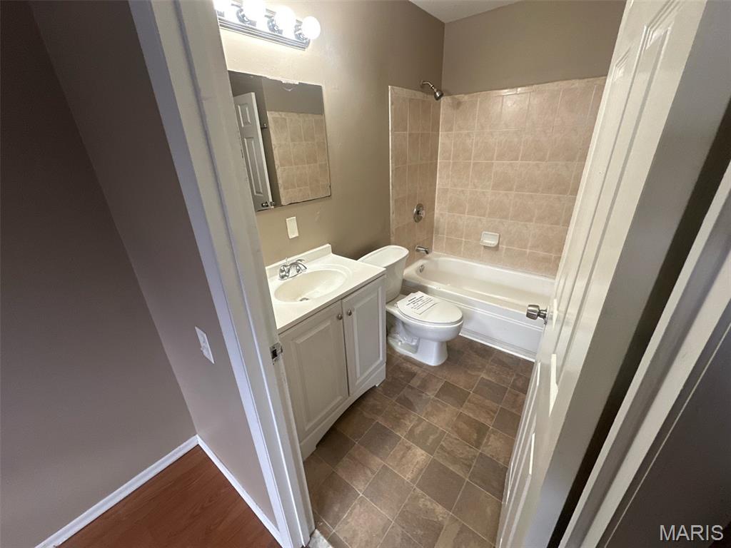 2015 Derhake Road Florissant, MO 63033 - Photo 4 of 5