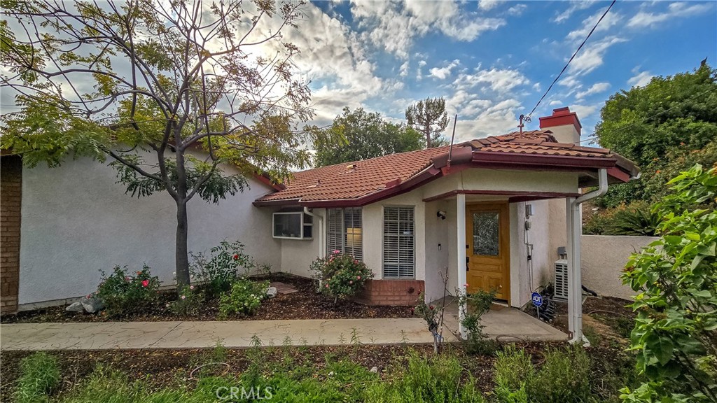 11357 Gramercy Place Riverside, CA 92505 - Photo 54 of 65 provides privacy from the street