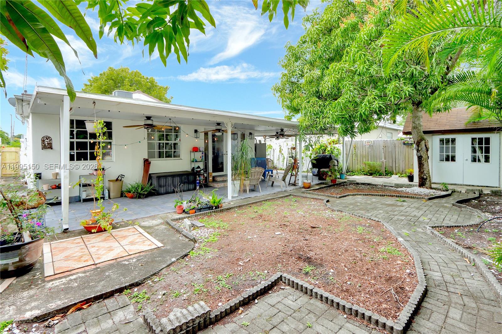 5509 Southwest 6th Street Miami, FL 33134 - Photo 4 of 21